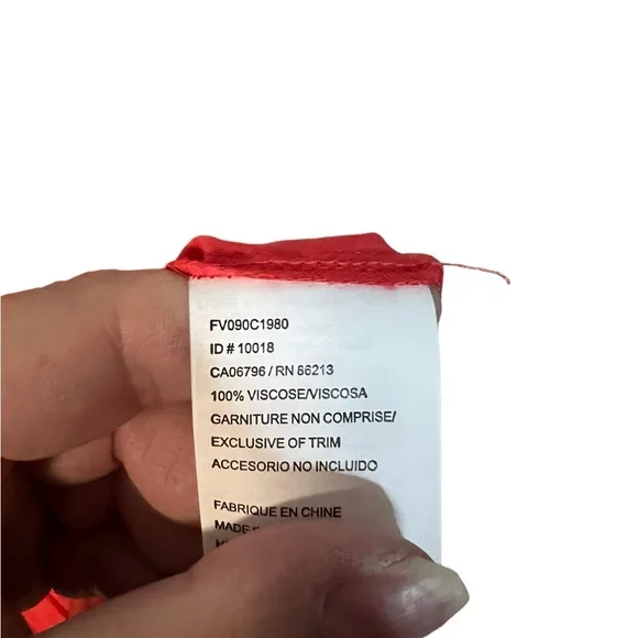 🆕. A pretty dress by Tristan in size medium - Picture 4 of 6